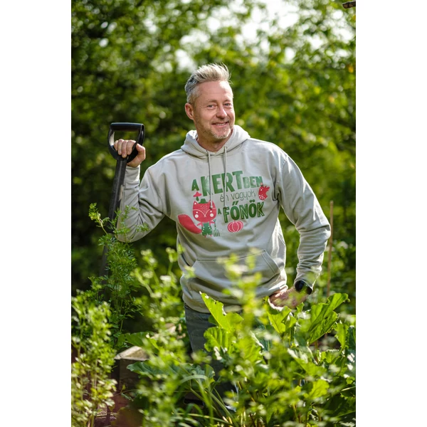 A kertben én vagyok a főnök - szürke kapucnis kertész pulóver